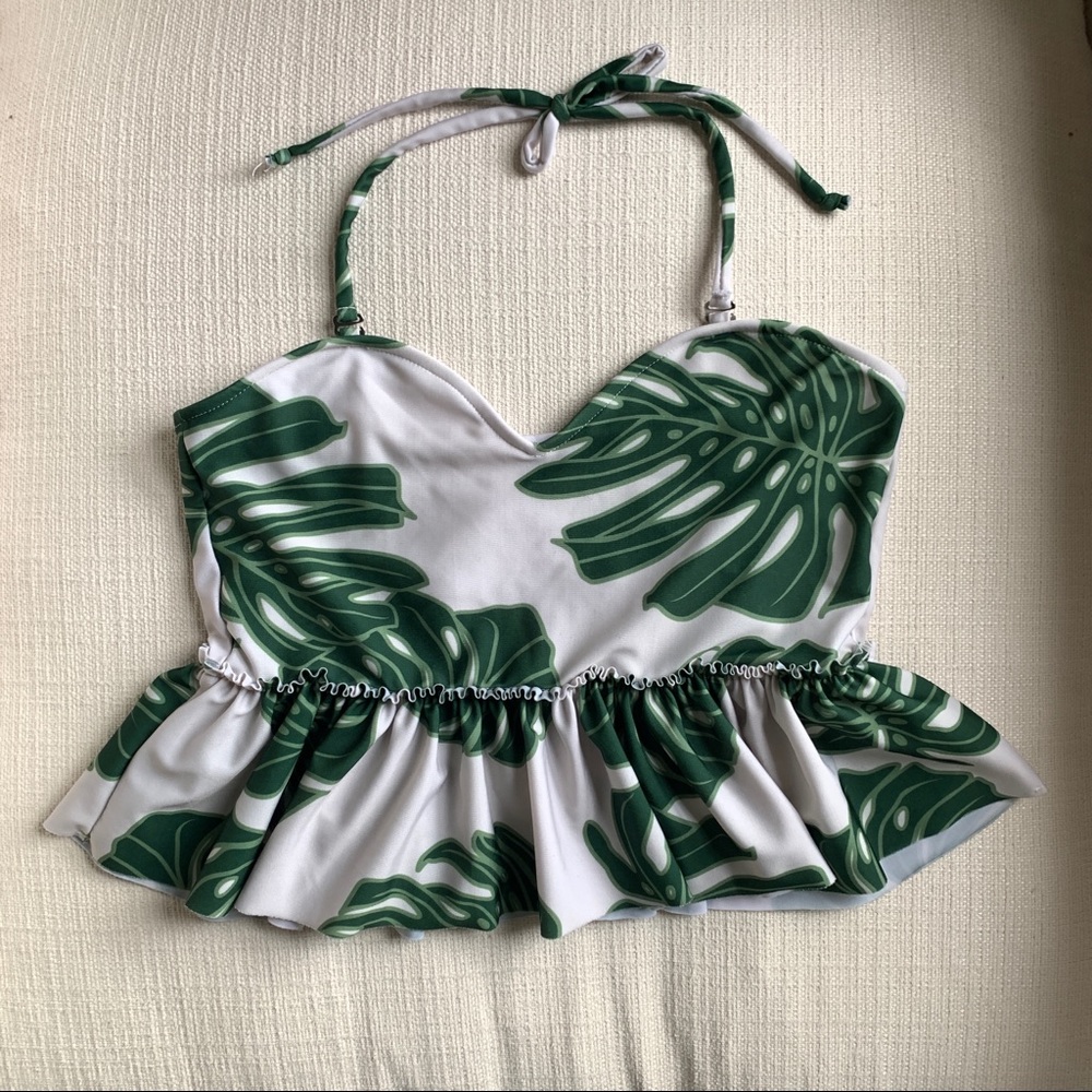 Kortni Jeane palms peplum swim top